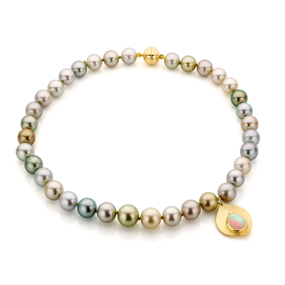 pearl necklace-tahiti-pearl-yellow-gold-welo-opal-mary-benedict