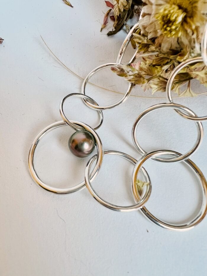 bracelet silver balancing pearl large links green tahiti pearl marie-benedicte