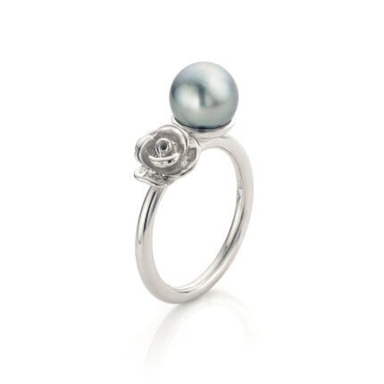 romantic-ring-white-gold-grey-tahini pearl-marie-benedicte