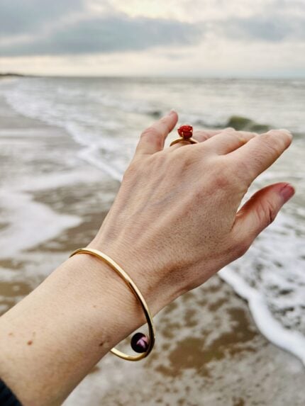 massieve-18kt-geel-gouden-armband-roze-parel